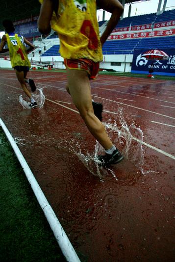 哈尔滨特奥会雨中赛场缩略图